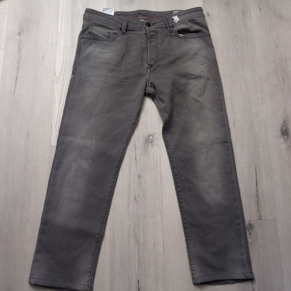 Diesel Buster Jeans Men's Size 33 Faded  Slim Tapered Jeans Stretch